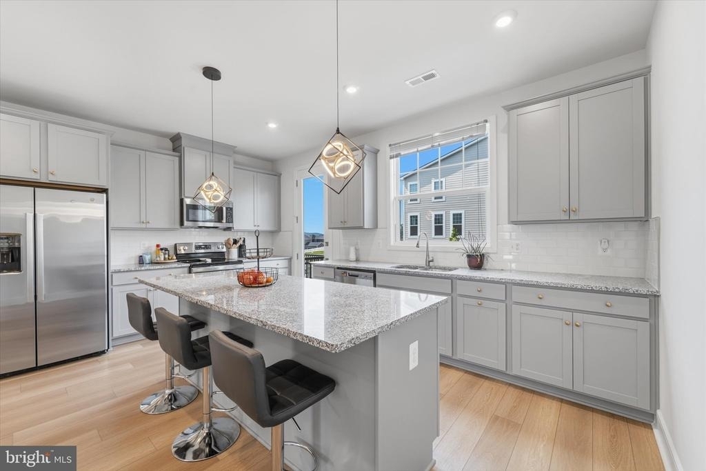 4256 Frost Street - Photo 7