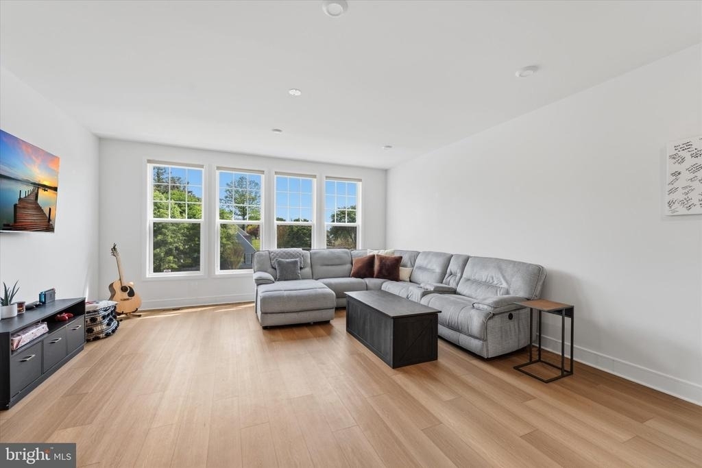 4256 Frost Street - Photo 13