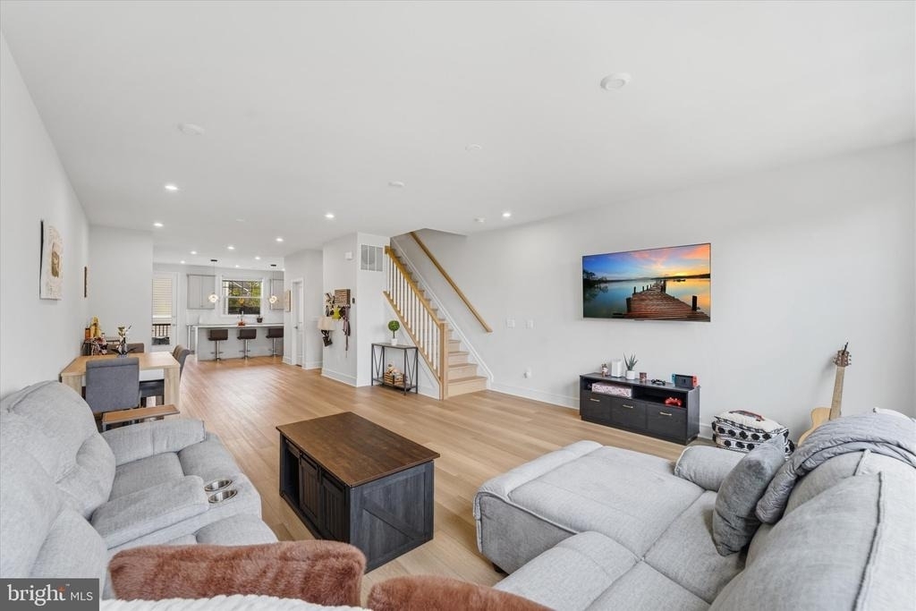 4256 Frost Street - Photo 15