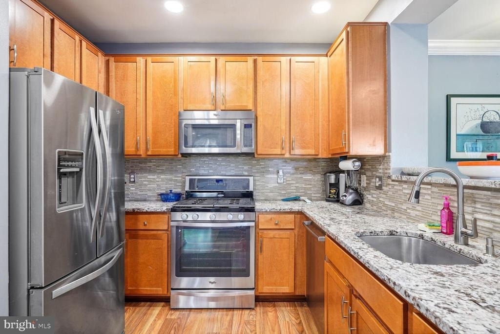 4850 Eisenhower Avenue - Photo 6