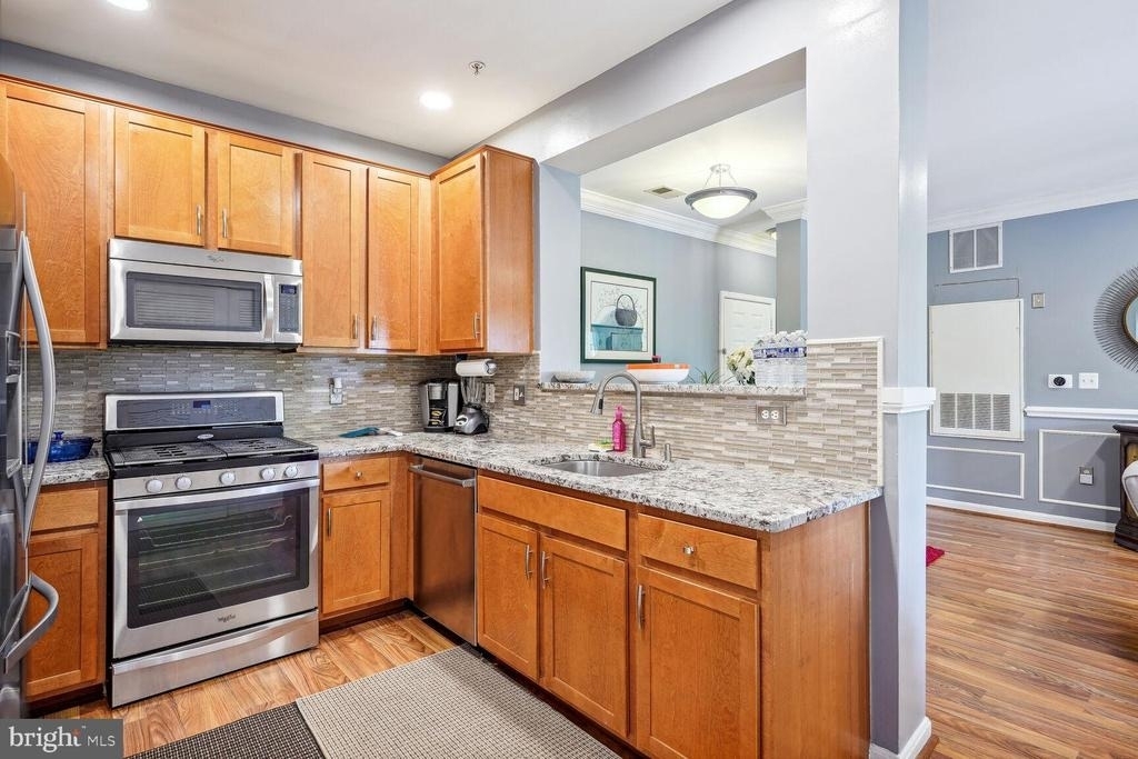 4850 Eisenhower Avenue - Photo 5