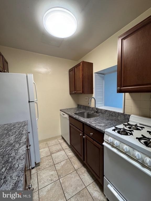 1111 Arlington Boulevard - Photo 5