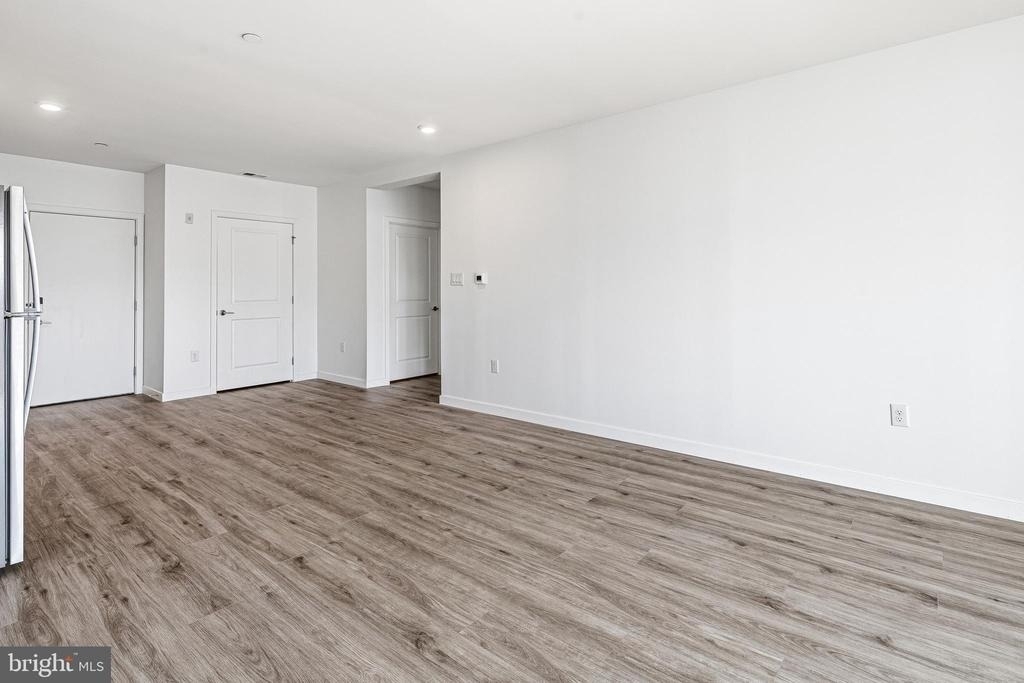 915 N Broad Street - Photo 6