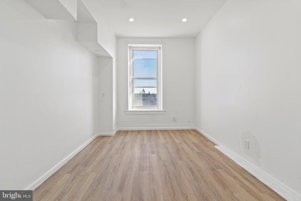 1602 S Broad Street - Photo 9