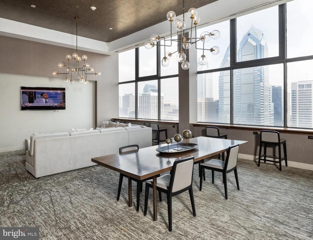 1500 Locust Street - Photo 3