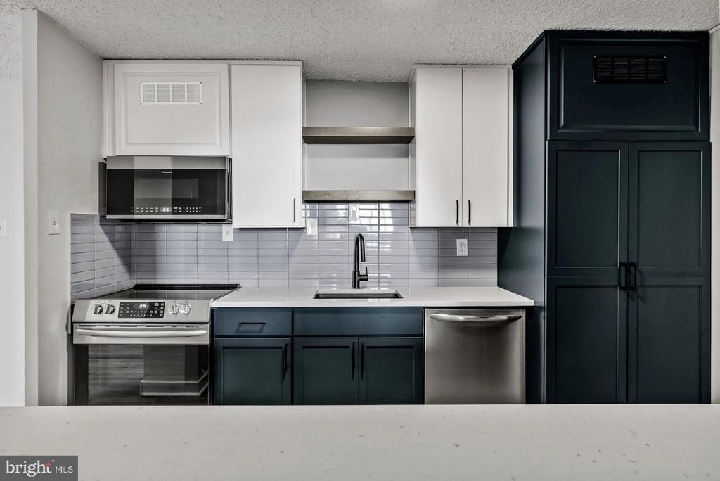1500 Locust Street - Photo 7