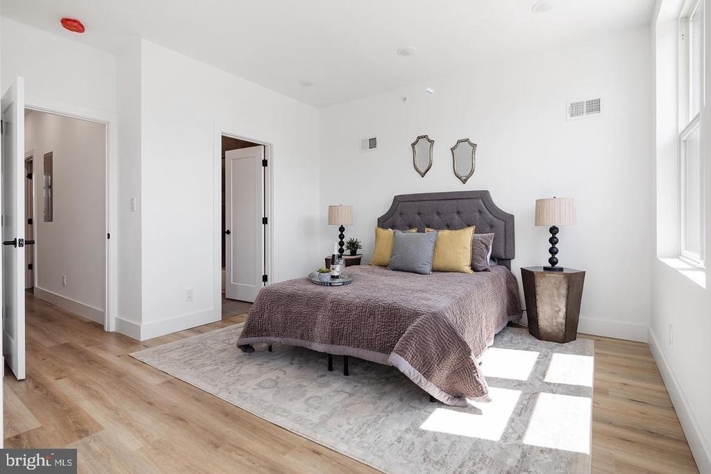 3108 Clifford Street - Photo 11