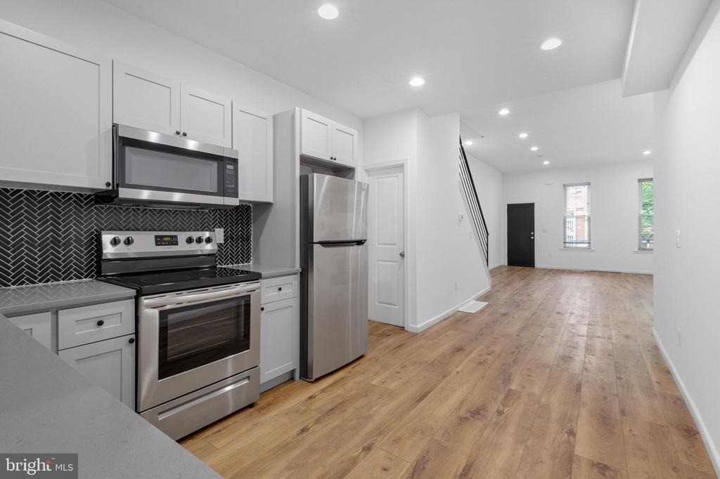 2516 W Master Street - Photo 8