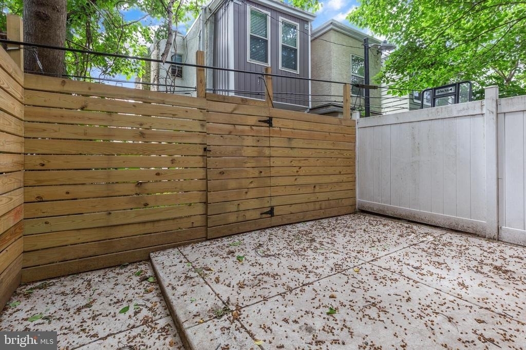 2516 W Master Street - Photo 10