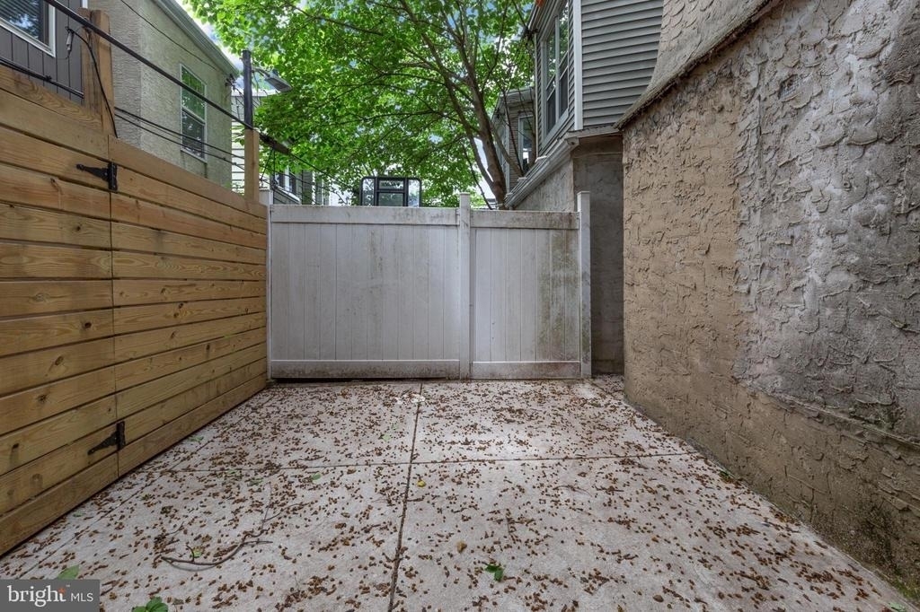 2516 W Master Street - Photo 11
