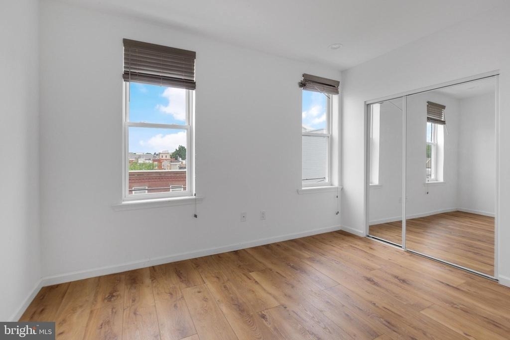 2516 W Master Street - Photo 32
