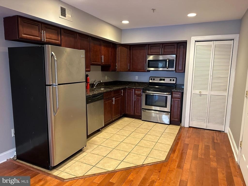 3808 Spring Garden Street - Photo 13