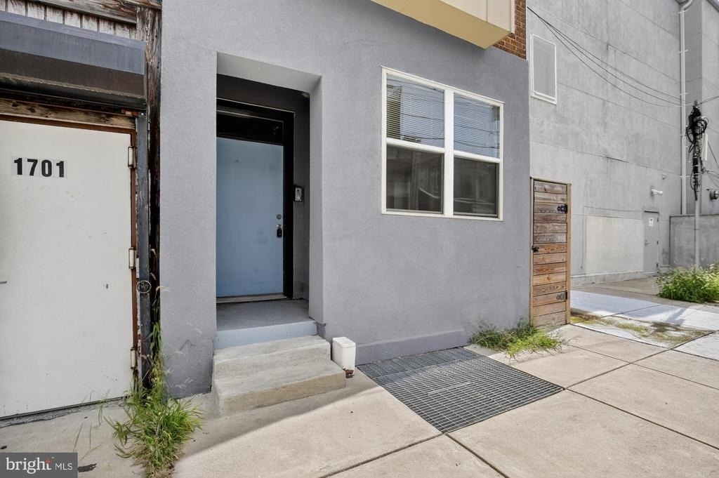 1702 Point Breeze Avenue - Photo 14