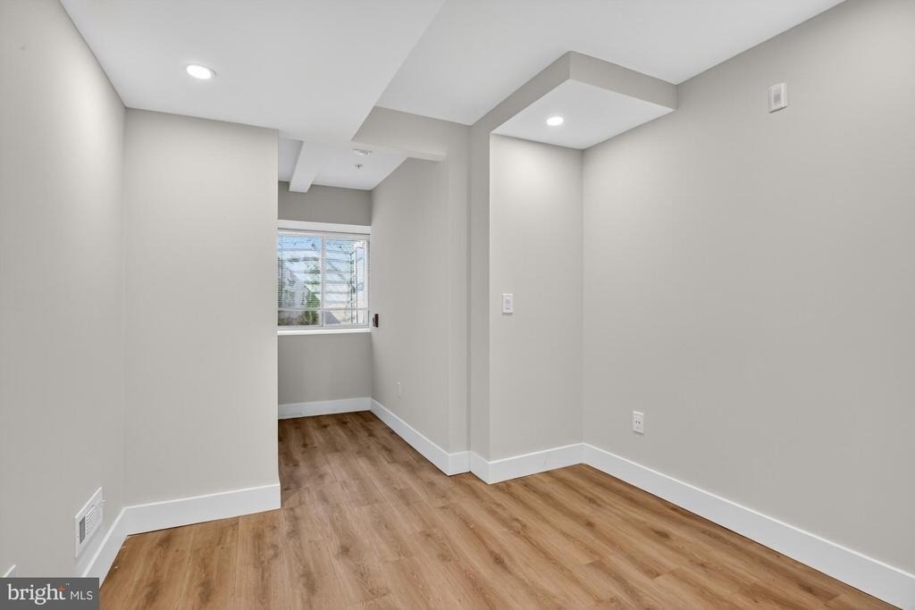 1702 Point Breeze Avenue - Photo 6