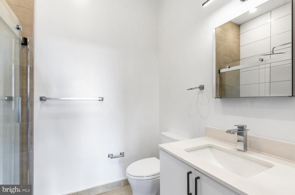 1935 E Hazzard Street - Photo 6