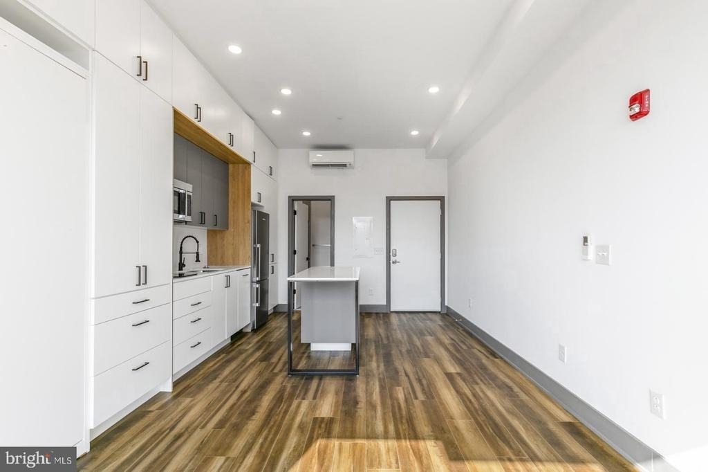 1935 E Hazzard Street - Photo 3