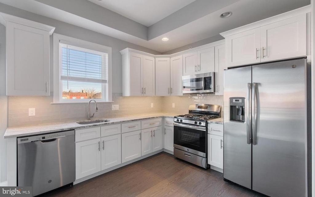 1845 N 6th Street - Photo 2