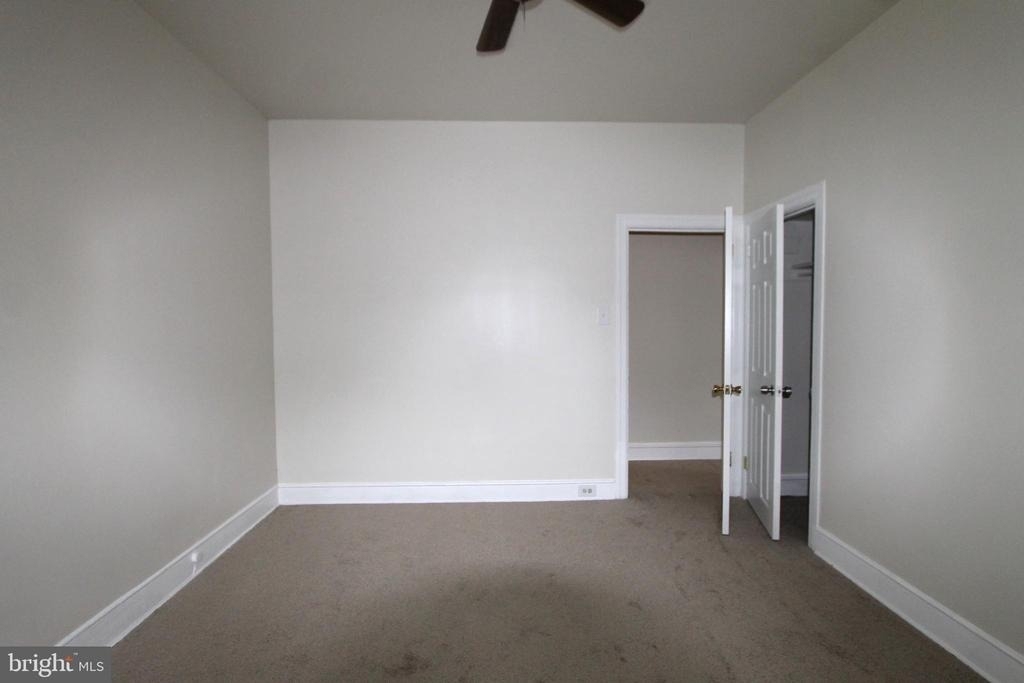 13-15 E Upsal Street - Photo 9