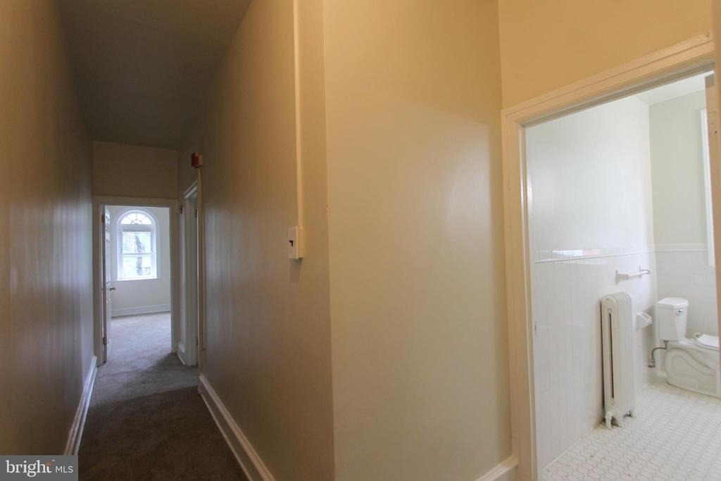 13-15 E Upsal Street - Photo 4