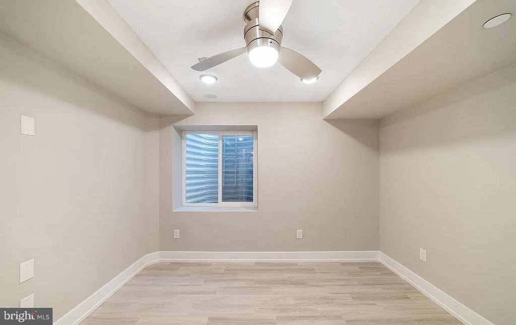 1524 W Stiles Street - Photo 14