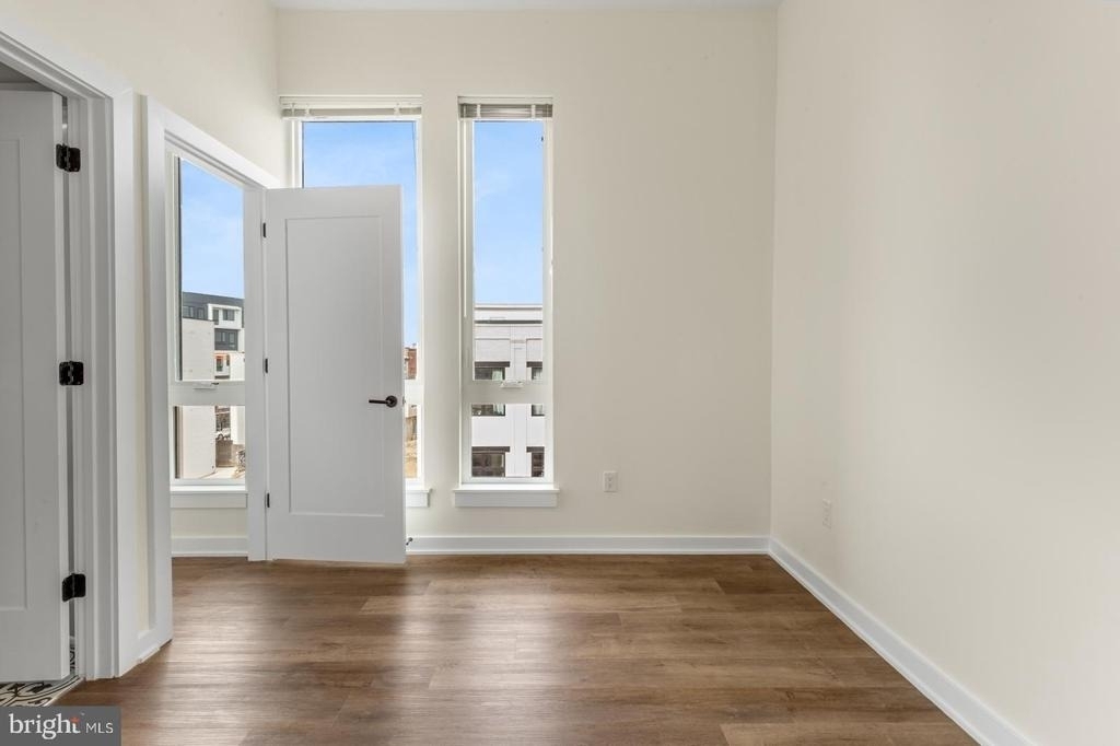 2401 Frankford Avenue - Photo 19