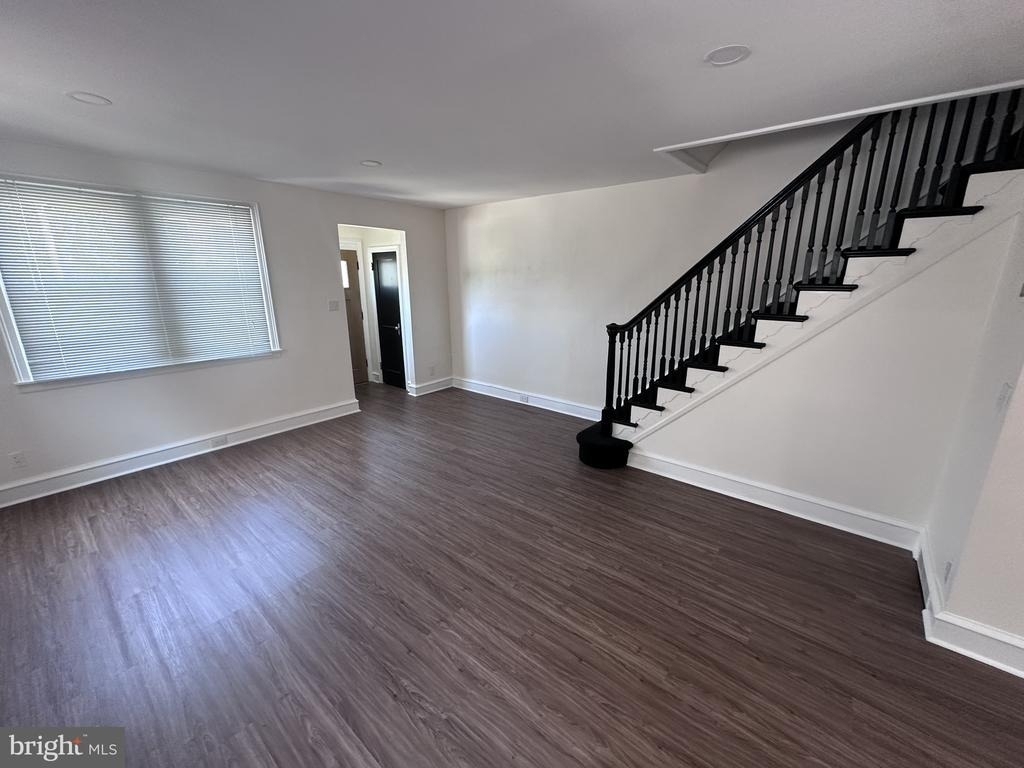 1538 Clearview Street - Photo 2