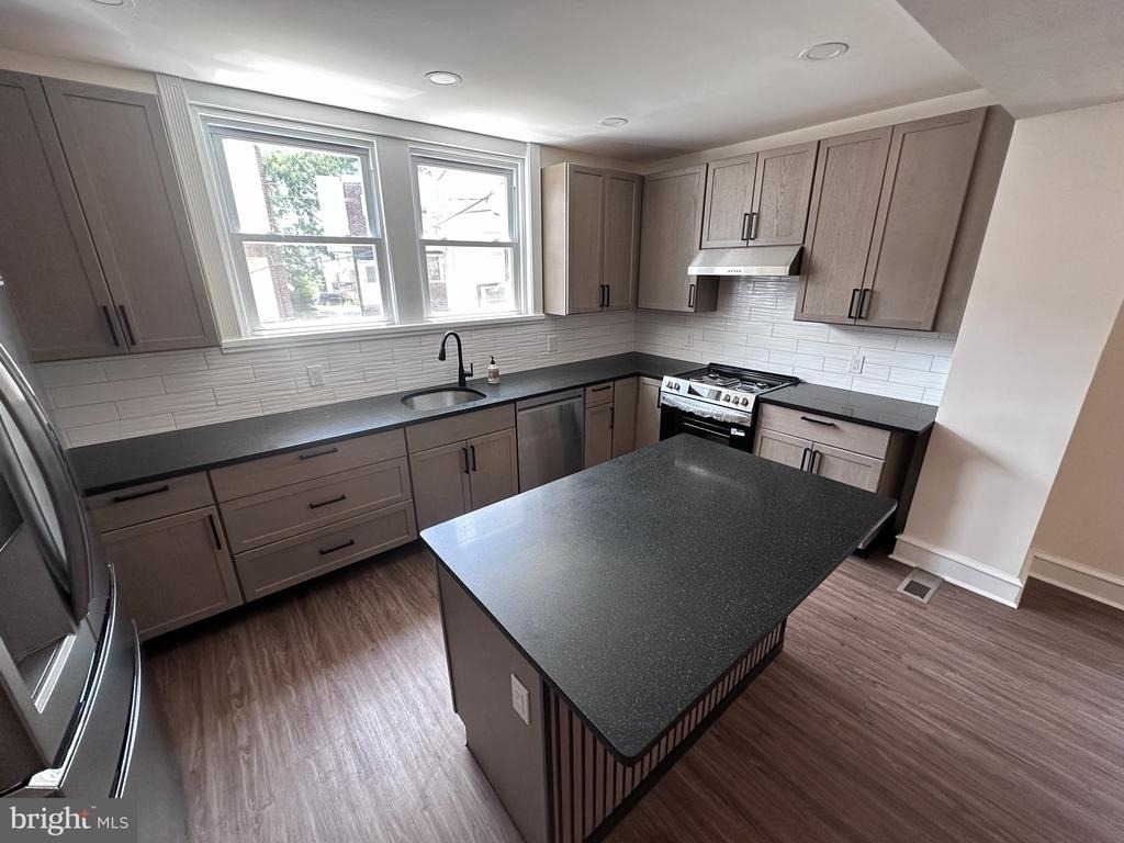 1538 Clearview Street - Photo 5