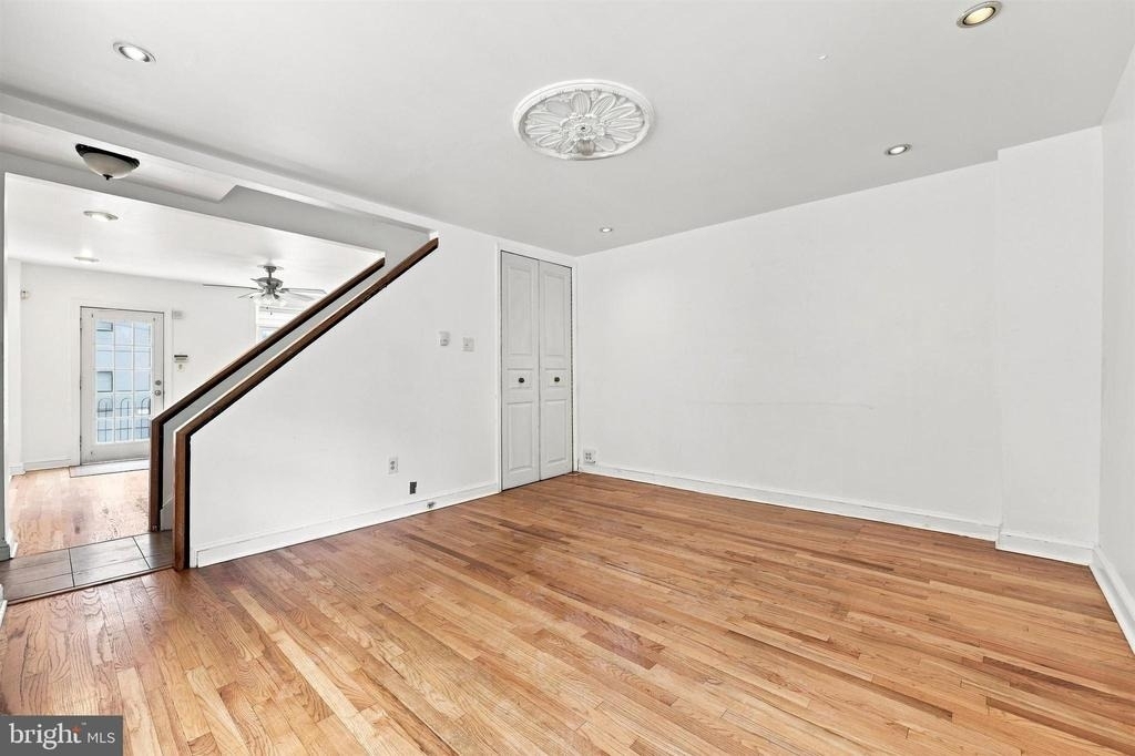 134 Shurs Lane - Photo 5