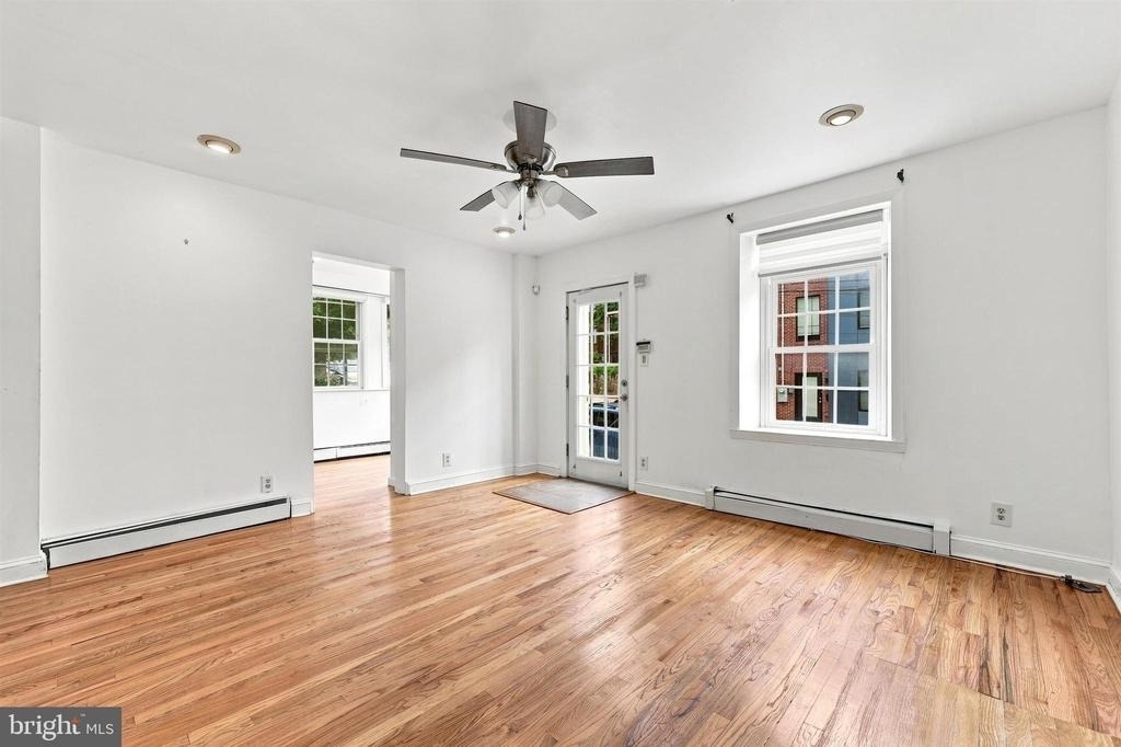 134 Shurs Lane - Photo 1