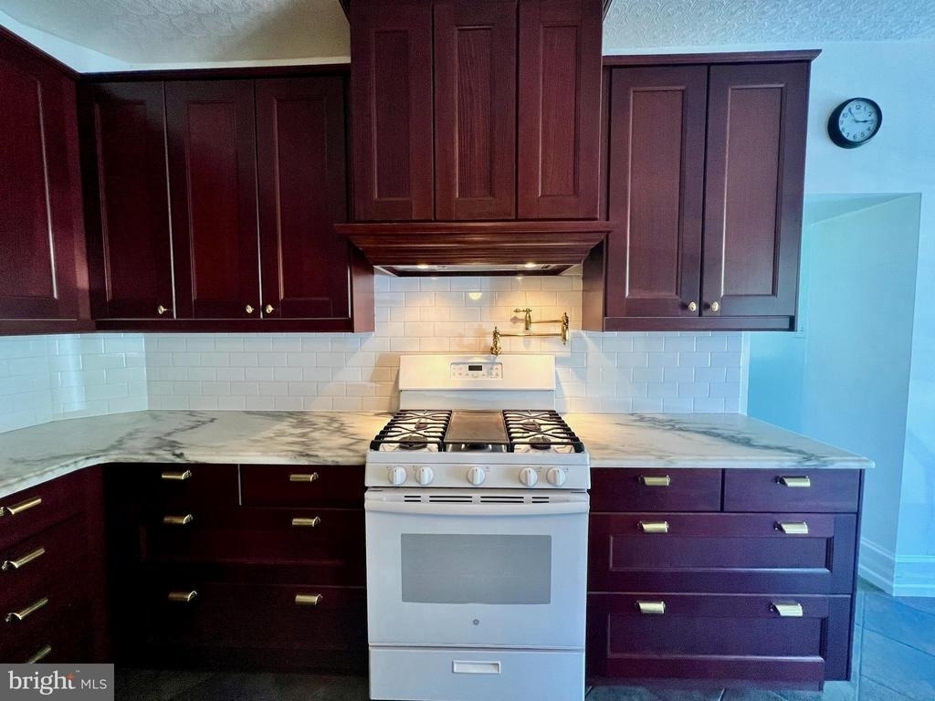 7215 Bryan Street - Photo 11