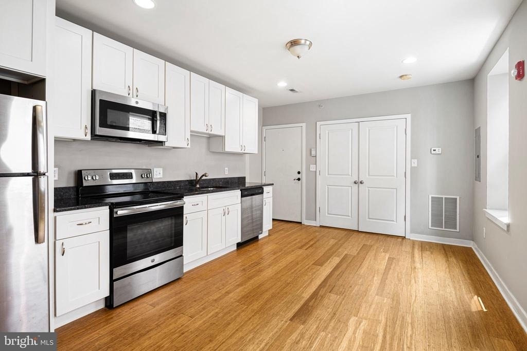 616 S 4th Street - Photo 1