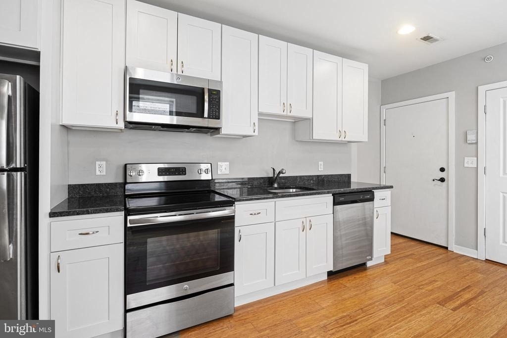 616 S 4th Street - Photo 0