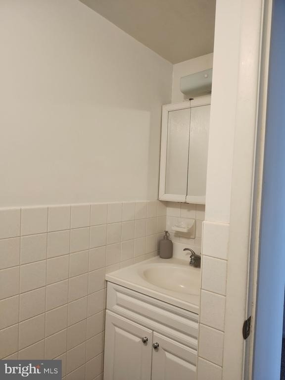 137 Lorraine Avenue - Photo 7