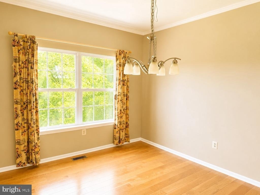 4037 Runnymead Drive - Photo 7