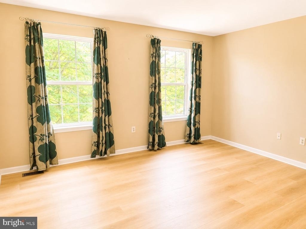 4037 Runnymead Drive - Photo 15