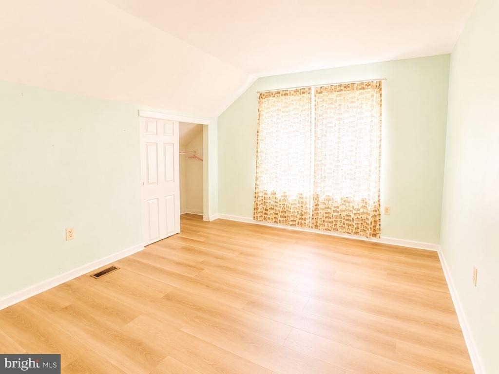 4037 Runnymead Drive - Photo 23