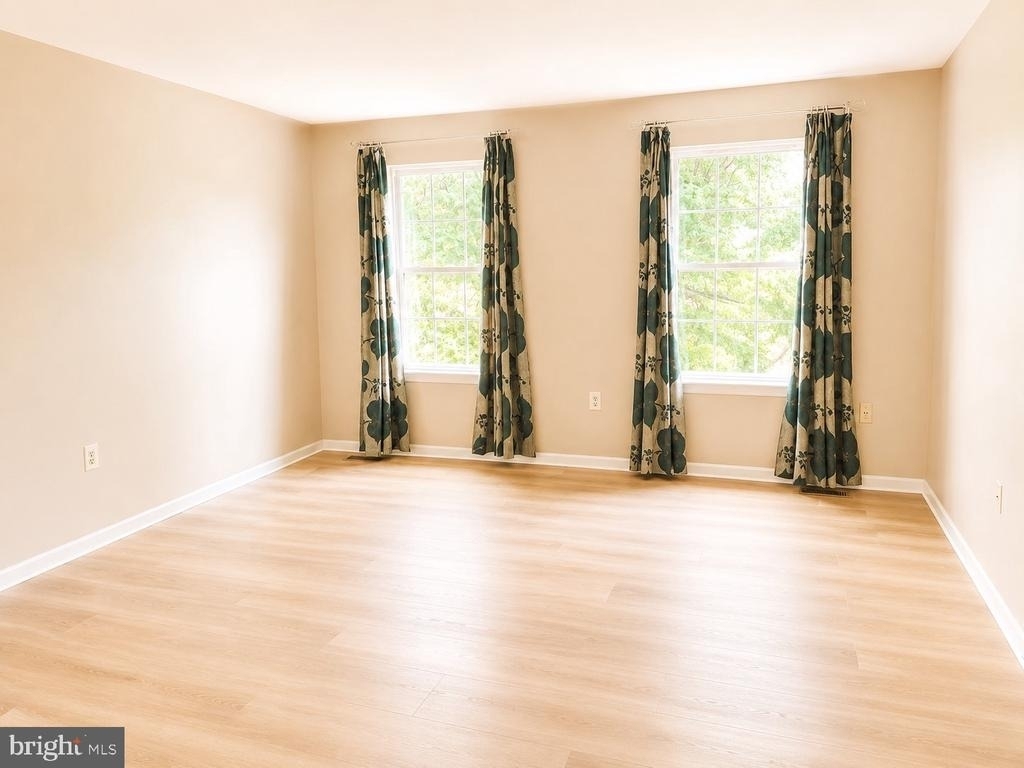 4037 Runnymead Drive - Photo 14