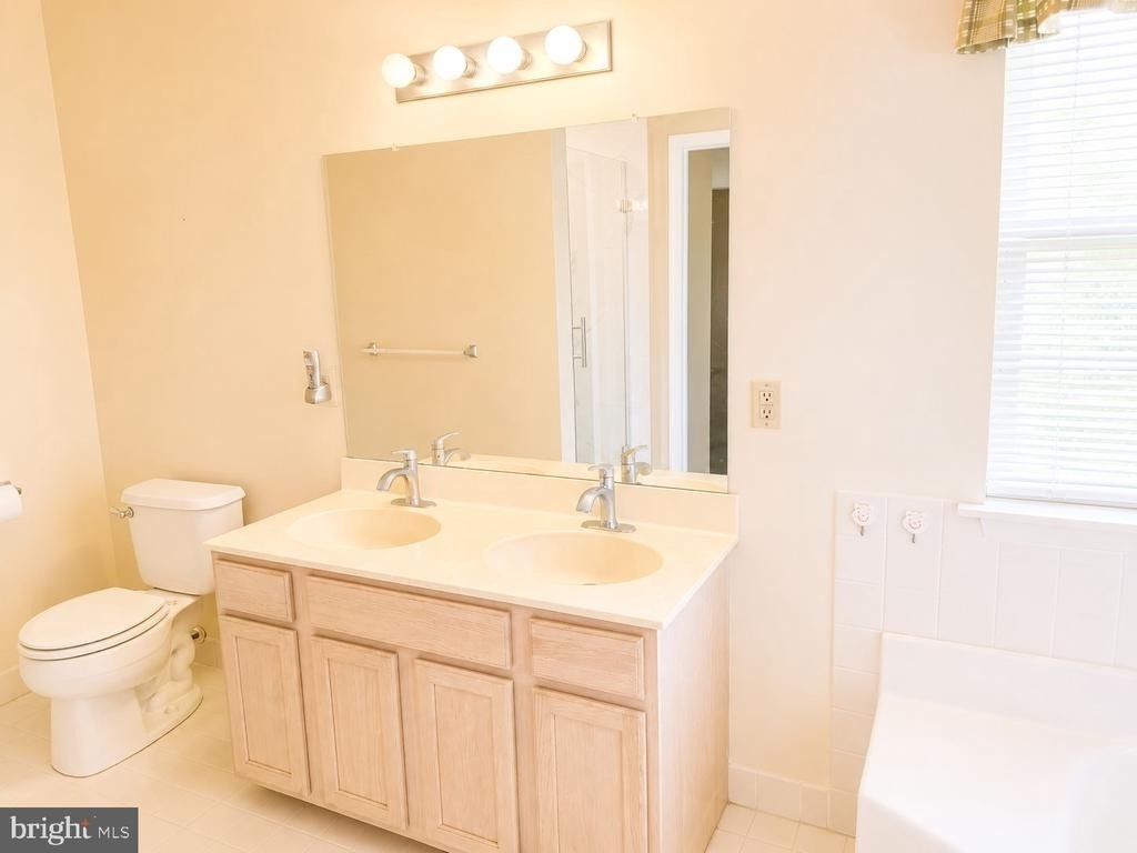 4037 Runnymead Drive - Photo 24