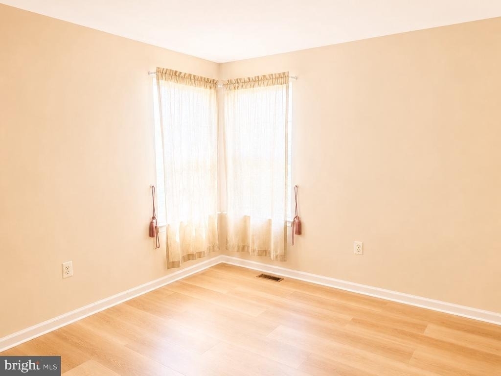 4037 Runnymead Drive - Photo 19