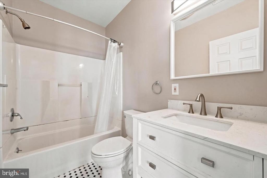 200 Wanamaker Avenue - Photo 10