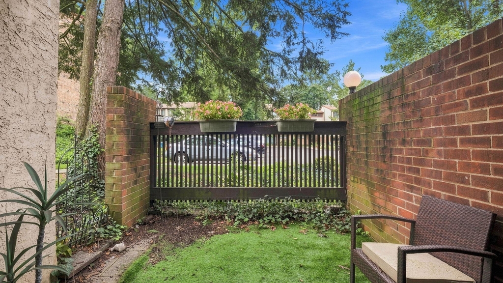 1-4 Aspen Way - Photo 3