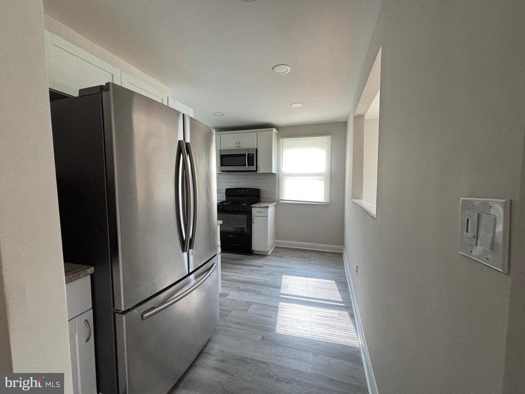 147 Russell Avenue - Photo 6