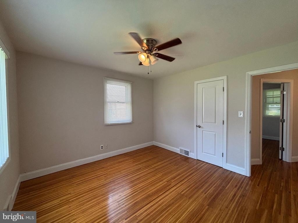 147 Russell Avenue - Photo 16