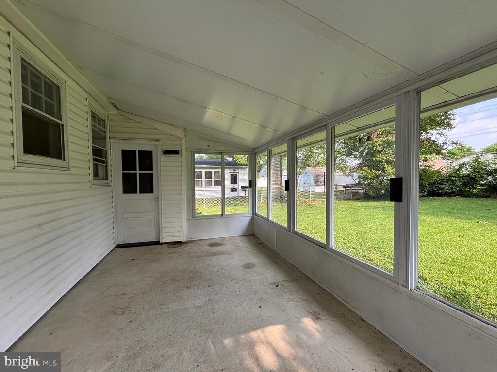 147 Russell Avenue - Photo 28