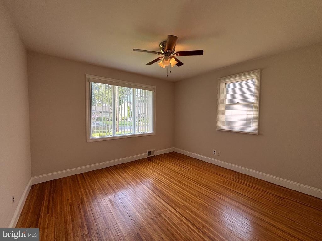 147 Russell Avenue - Photo 11