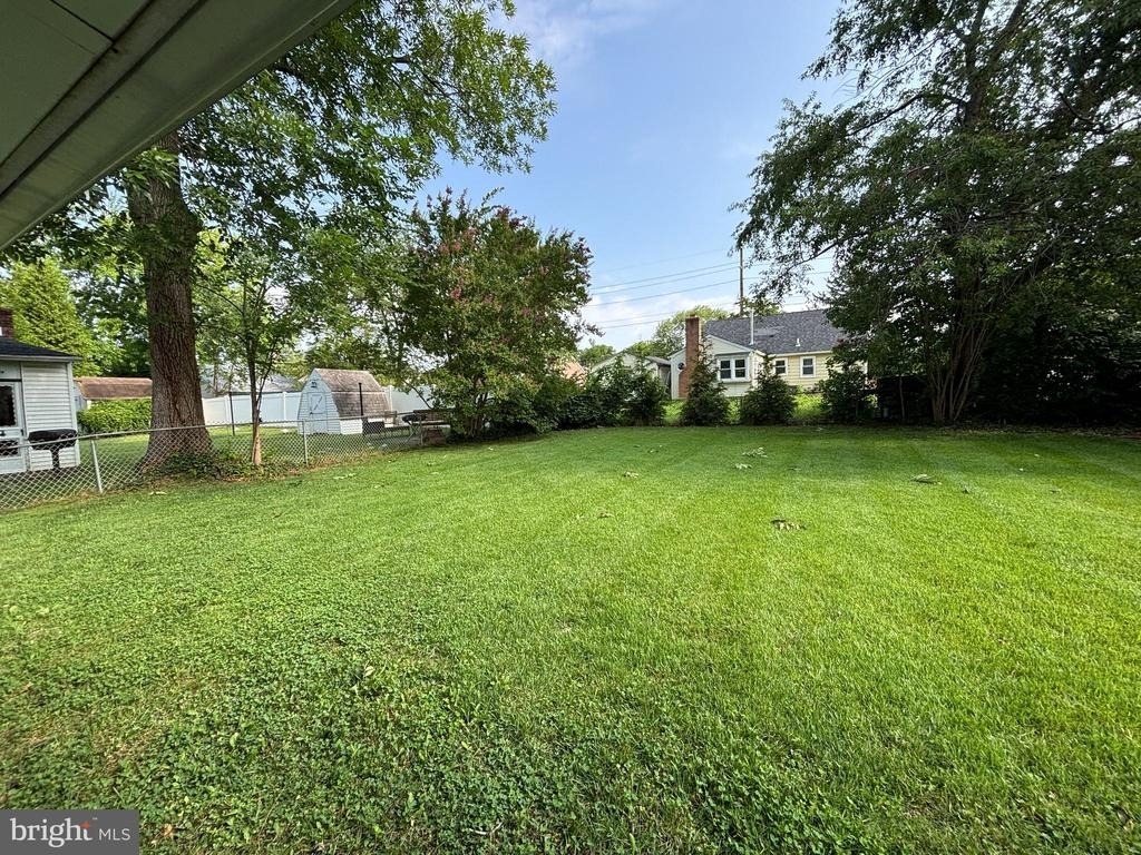 147 Russell Avenue - Photo 30