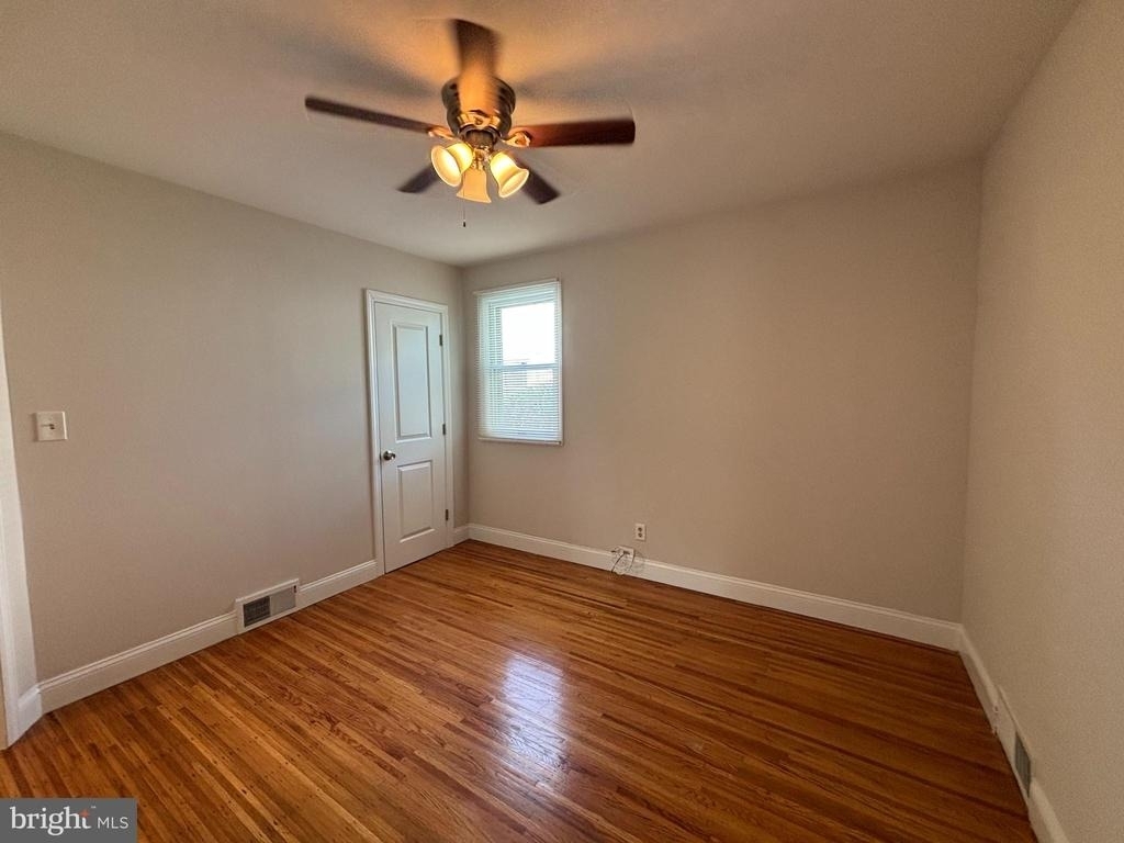 147 Russell Avenue - Photo 15