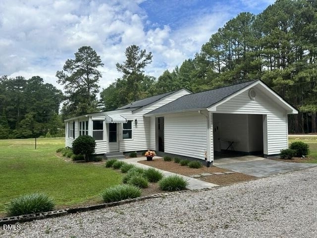 560 Clyde Pearce Road - Photo 1