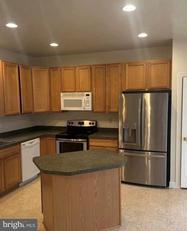 12597 Atlanta Court - Photo 3