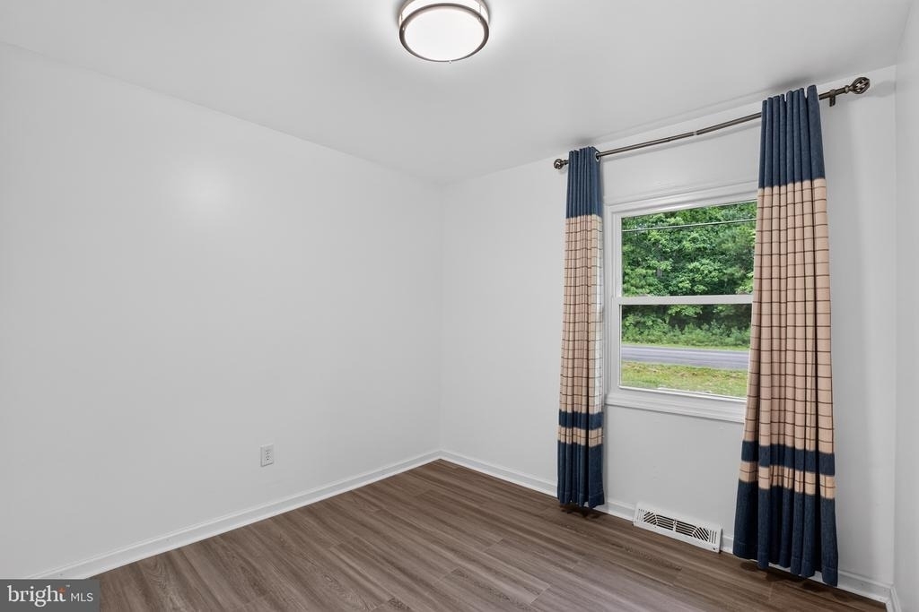 21465 Indian Bridge Road - Photo 8